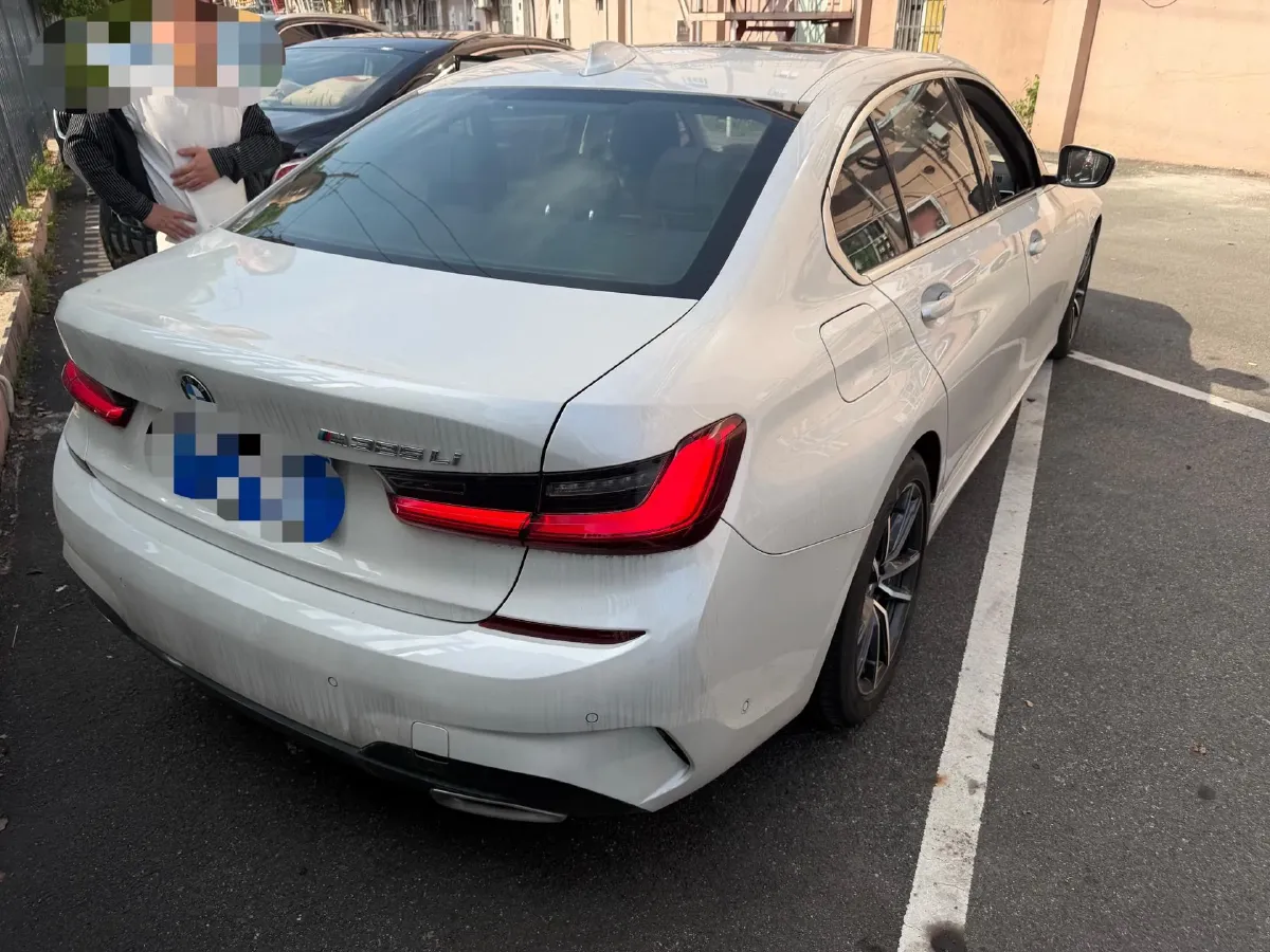 2021 BMW 3 Series 2.0T 184HP L4 8AT,autocango,china used car exporter,china ev exporter,chinese used car exporter,chinese used ev exporter