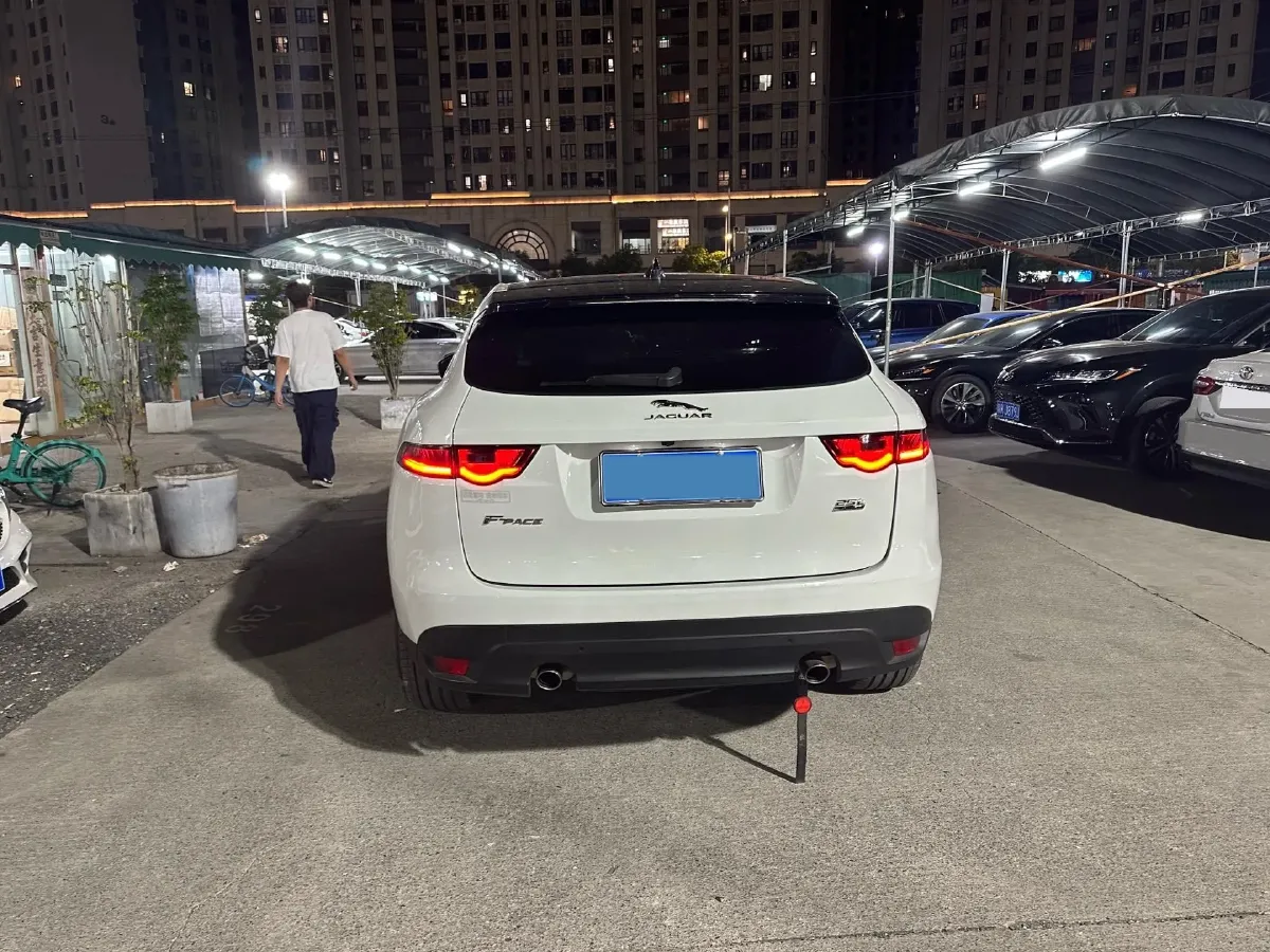 2020 Jaguar F-PACE 2.0T 250HP L4 8AT,autocango,china used car exporter,china ev exporter,chinese used car exporter,chinese used ev exporter