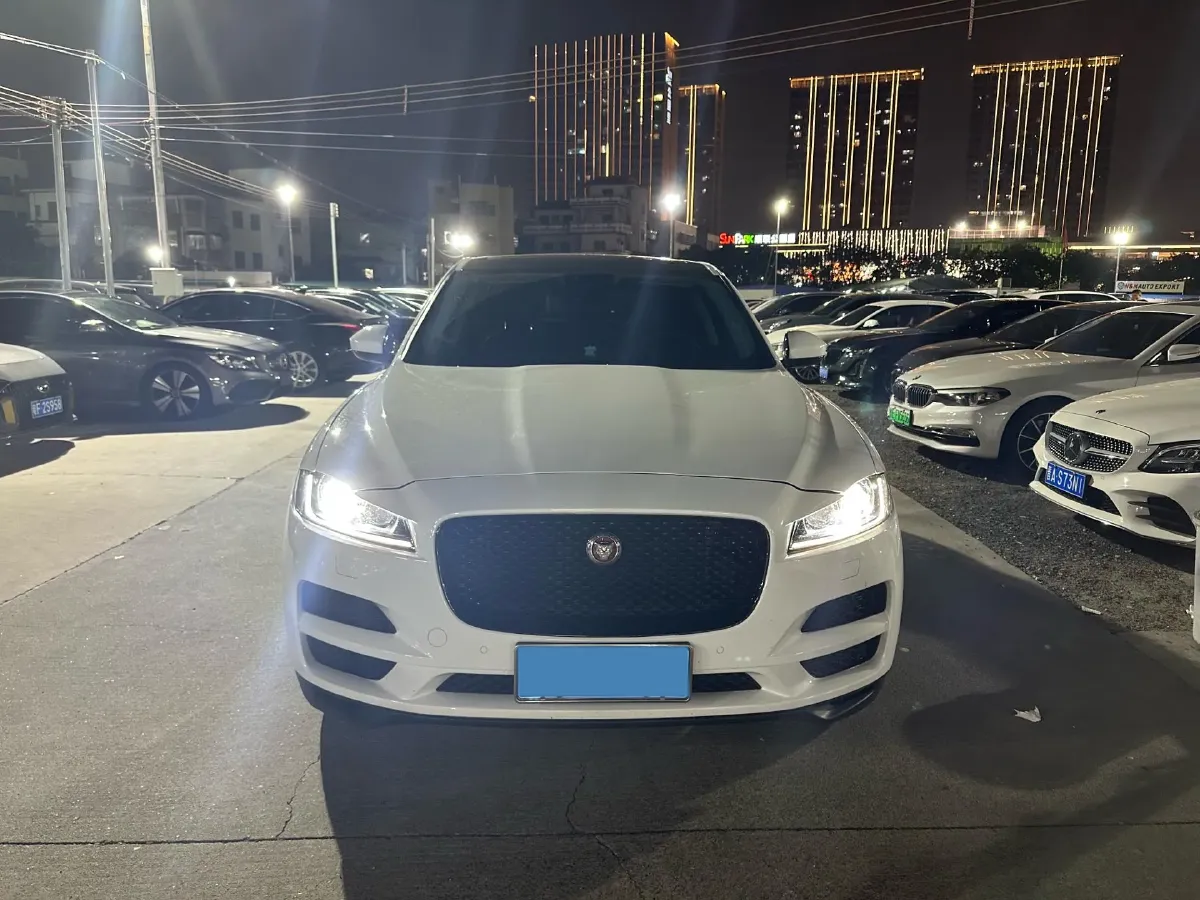 2020 Jaguar F-PACE 2.0T 250HP L4 8AT,autocango,china used car exporter,china ev exporter,chinese used car exporter,chinese used ev exporter