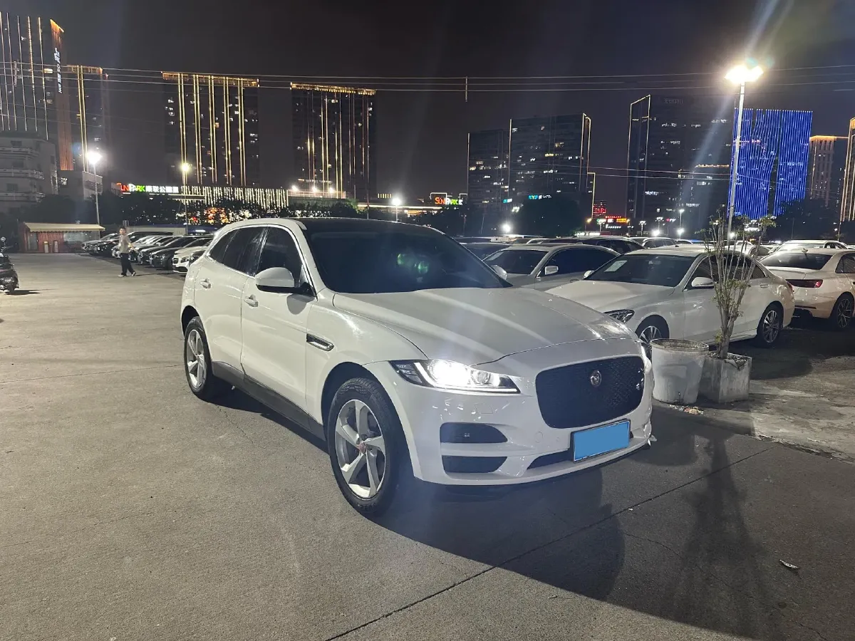 2020 Jaguar F-PACE 2.0T 250HP L4 8AT,autocango,china used car exporter,china ev exporter,chinese used car exporter,chinese used ev exporter