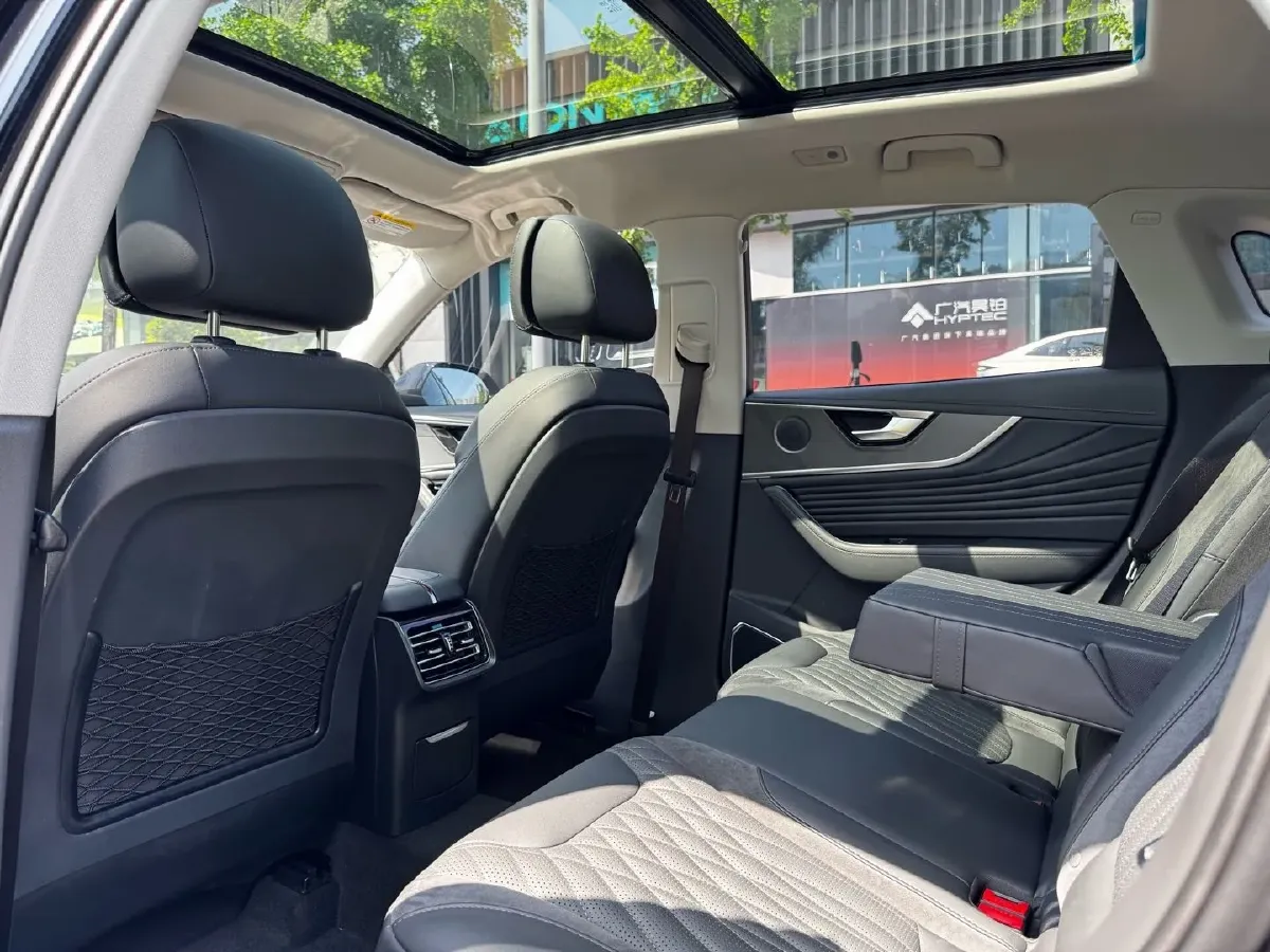 2023 HongQi HS5 2.0T 252HP L4 8AT,autocango,china used car exporter,china ev exporter,chinese used car exporter,chinese used ev exporter