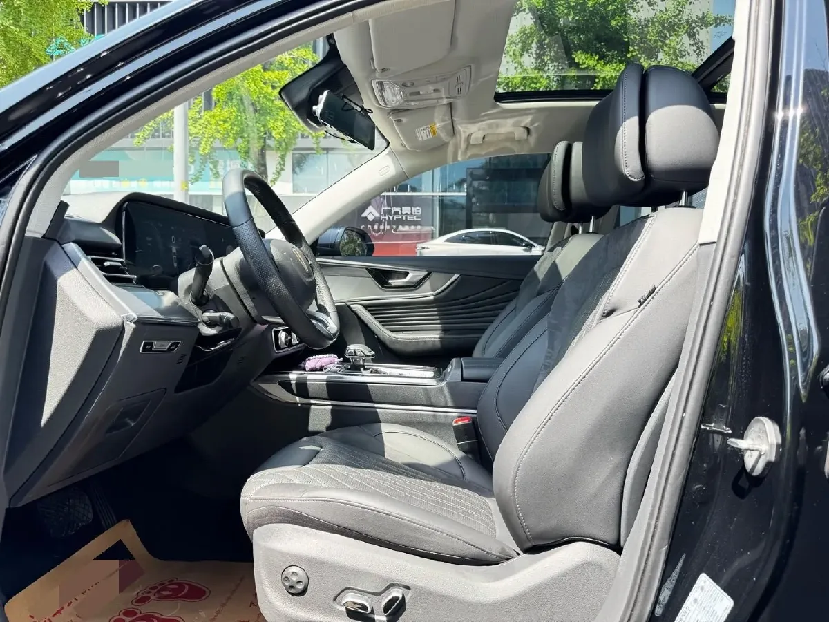 2023 HongQi HS5 2.0T 252HP L4 8AT,autocango,china used car exporter,china ev exporter,chinese used car exporter,chinese used ev exporter