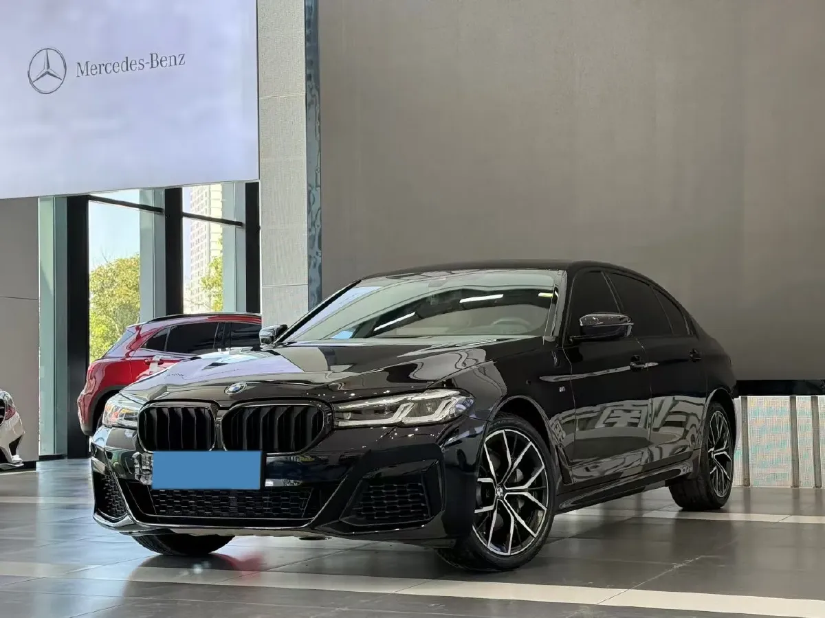 2023 BMW 5 Series 2.0T 245HP L4 8AT,autocango,china used car exporter,china ev exporter,chinese used car exporter,chinese used ev exporter