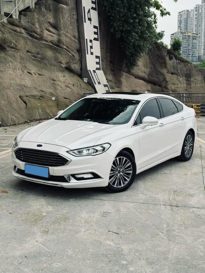 2017 Ford Mondeo 2.0T 204HP L4 6AT,autocango,china used car exporter,china ev exporter,chinese used car exporter,chinese used ev exporter