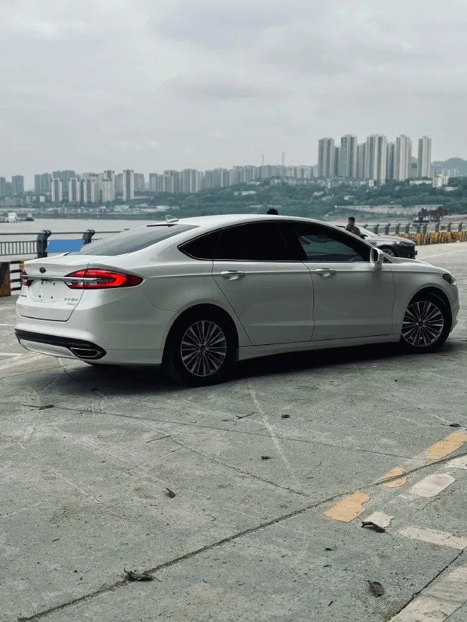 2017 Ford Mondeo 2.0T 204HP L4 6AT,autocango,china used car exporter,china ev exporter,chinese used car exporter,chinese used ev exporter