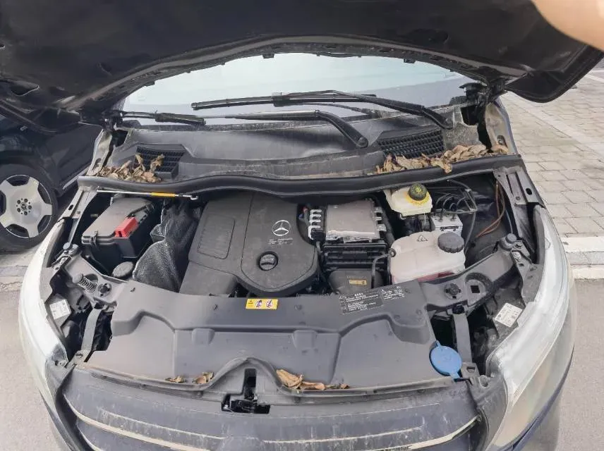 2024 Mercedes-Benz Vito 2.0T 231HP L4 9AT,autocango,china used car exporter,china ev exporter,chinese used car exporter,chinese used ev exporter