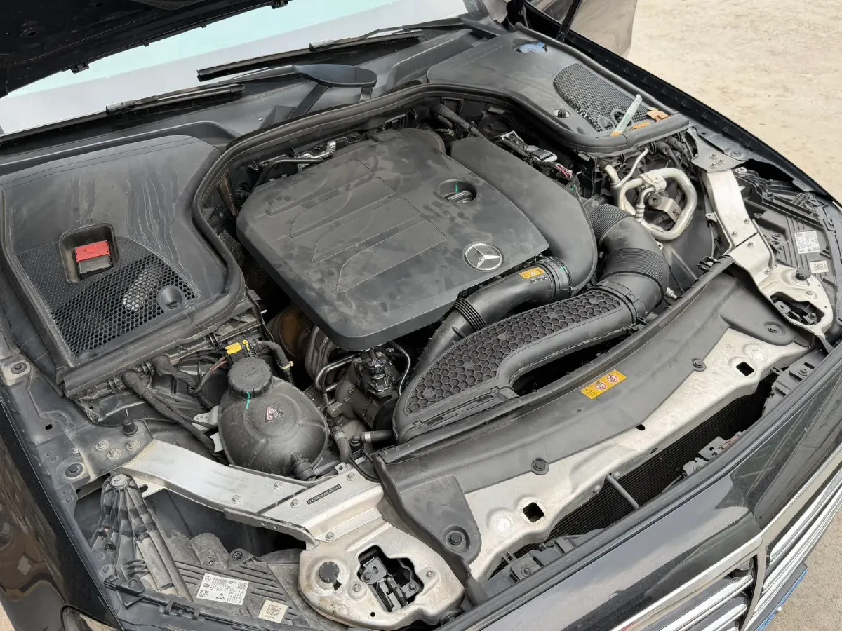 2021 Mercedes-Benz E Class 2.0T 258HP L4 9AT,autocango,china used car exporter,china ev exporter,chinese used car exporter,chinese used ev exporter