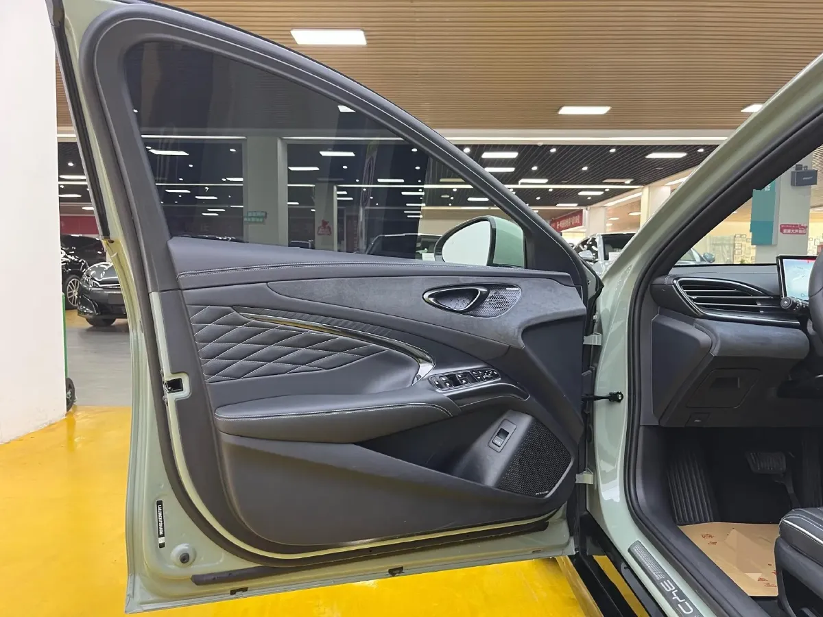 2022 MAXUS DaJia 5 BEV 70KWH,autocango,china used car exporter,china ev exporter,chinese used car exporter,chinese used ev exporter