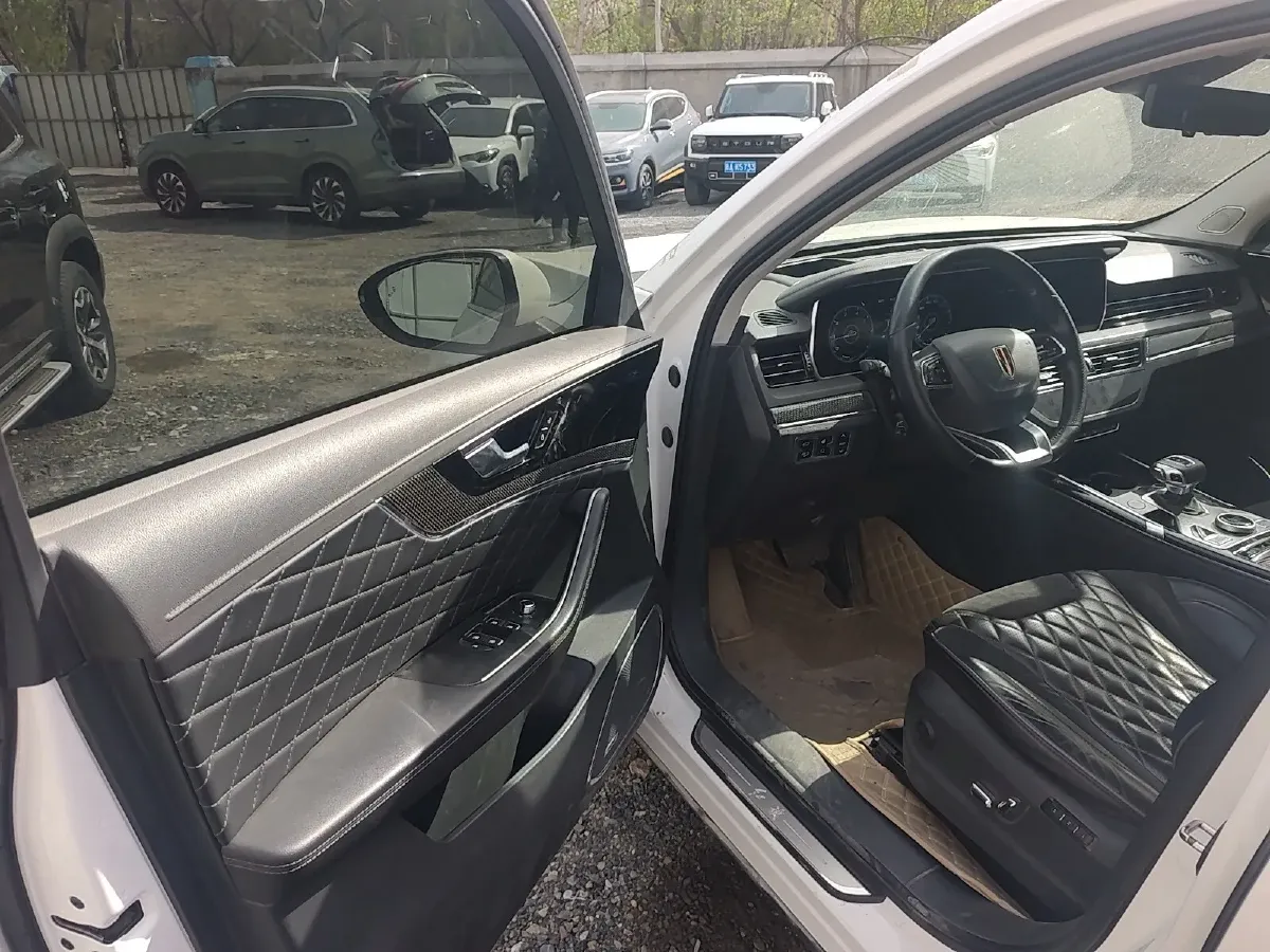 2019 HongQi HS5 2.0T 224HP L4 6AT,autocango,china used car exporter,china ev exporter,chinese used car exporter,chinese used ev exporter