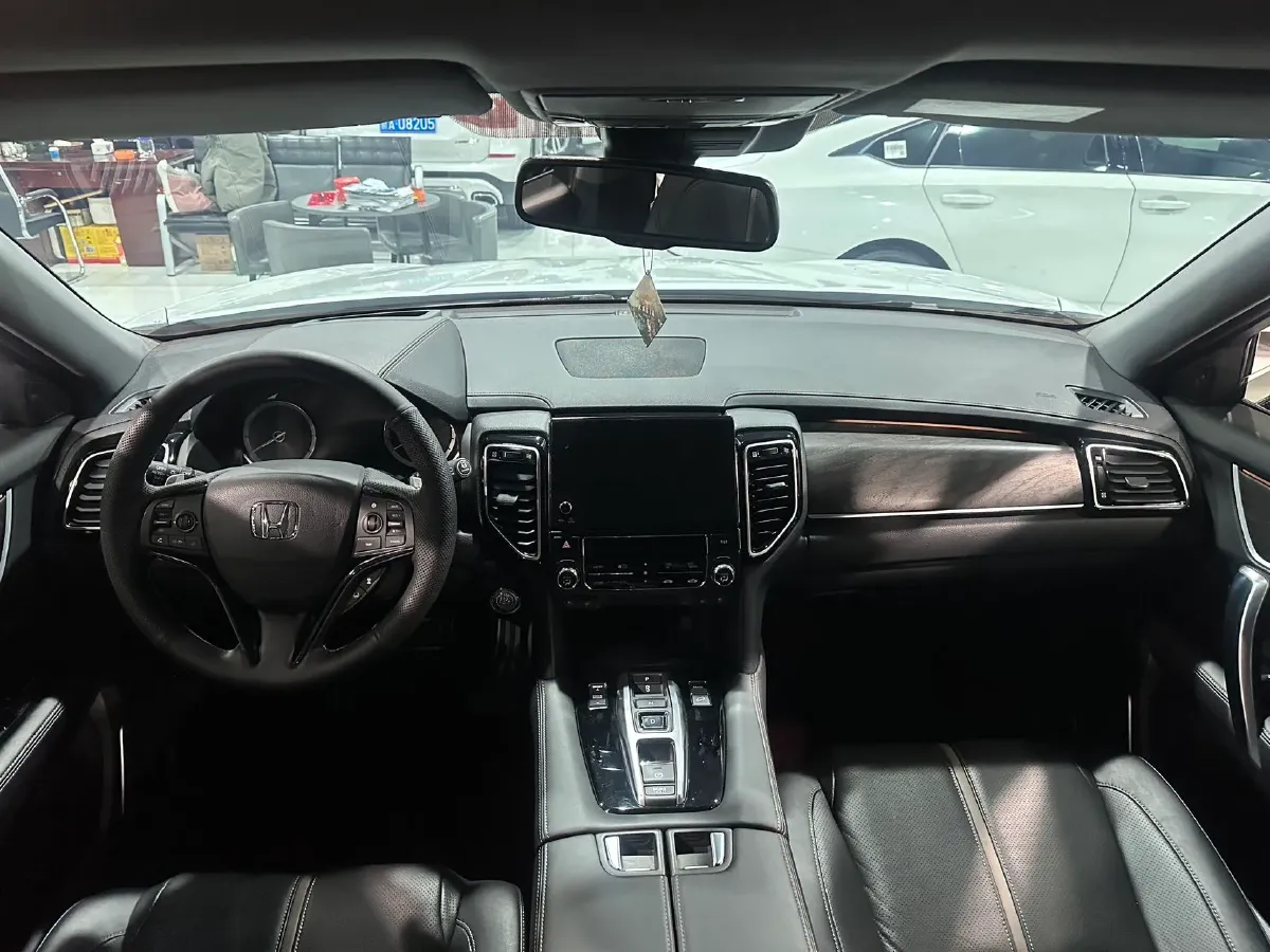 2020 Honda UR-V 2.0T 272HP L4 9AT,autocango,china used car exporter,china ev exporter,chinese used car exporter,chinese used ev exporter