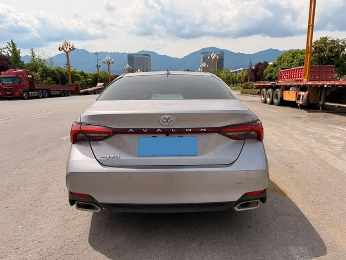 2023 Toyota Avalon 2.0L 177HP L4 CVT,autocango,china used car exporter,china ev exporter,chinese used car exporter,chinese used ev exporter