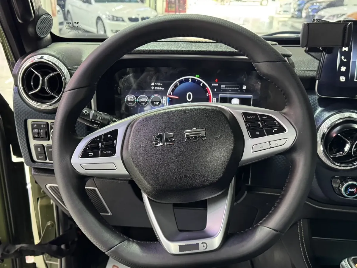 2021 Beijing BJ40 2.0T 163HP L4 8AT,autocango,china used car exporter,china ev exporter,chinese used car exporter,chinese used ev exporter