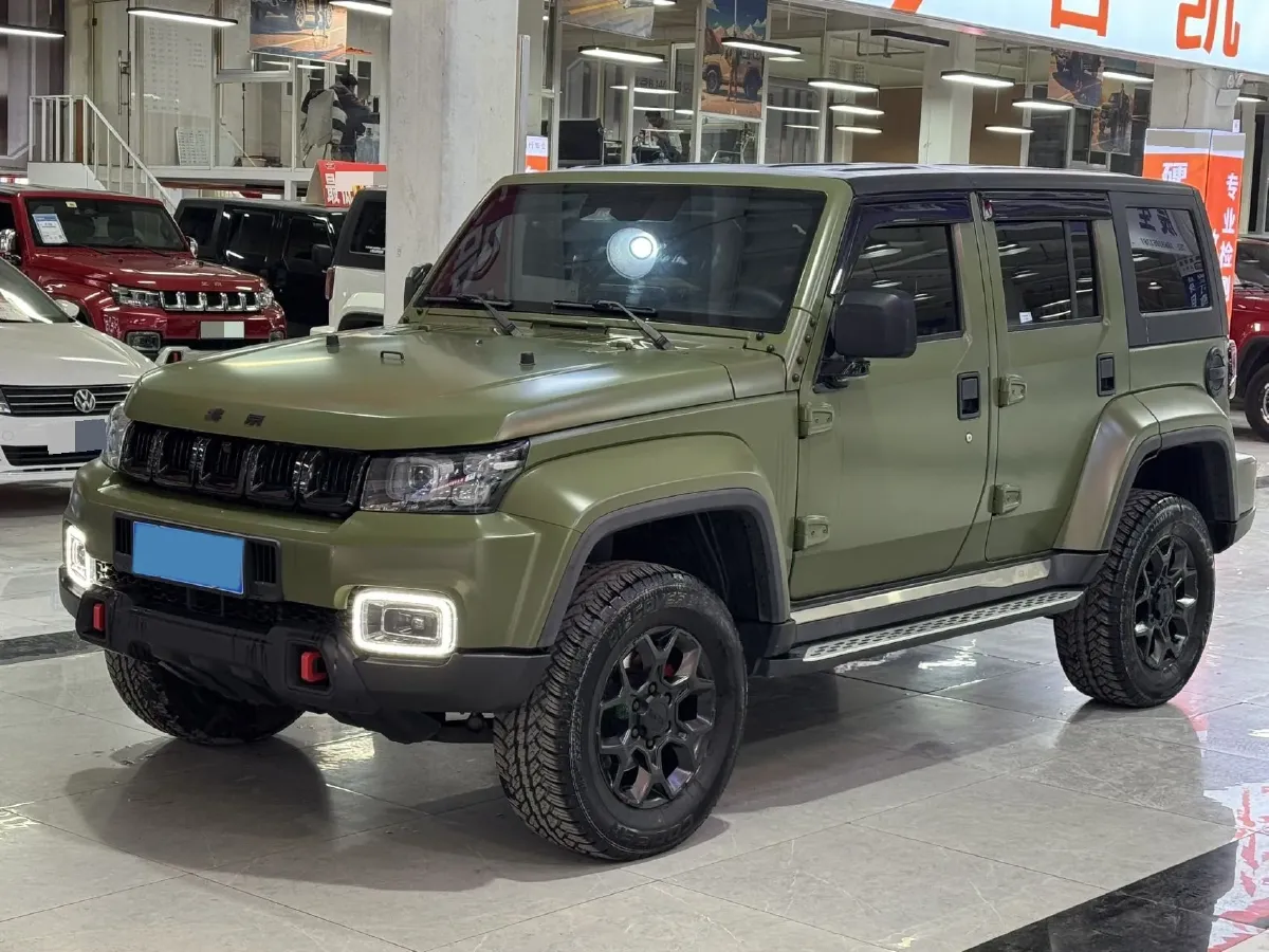 2021 Beijing BJ40 2.0T 163HP L4 8AT,autocango,china used car exporter,china ev exporter,chinese used car exporter,chinese used ev exporter