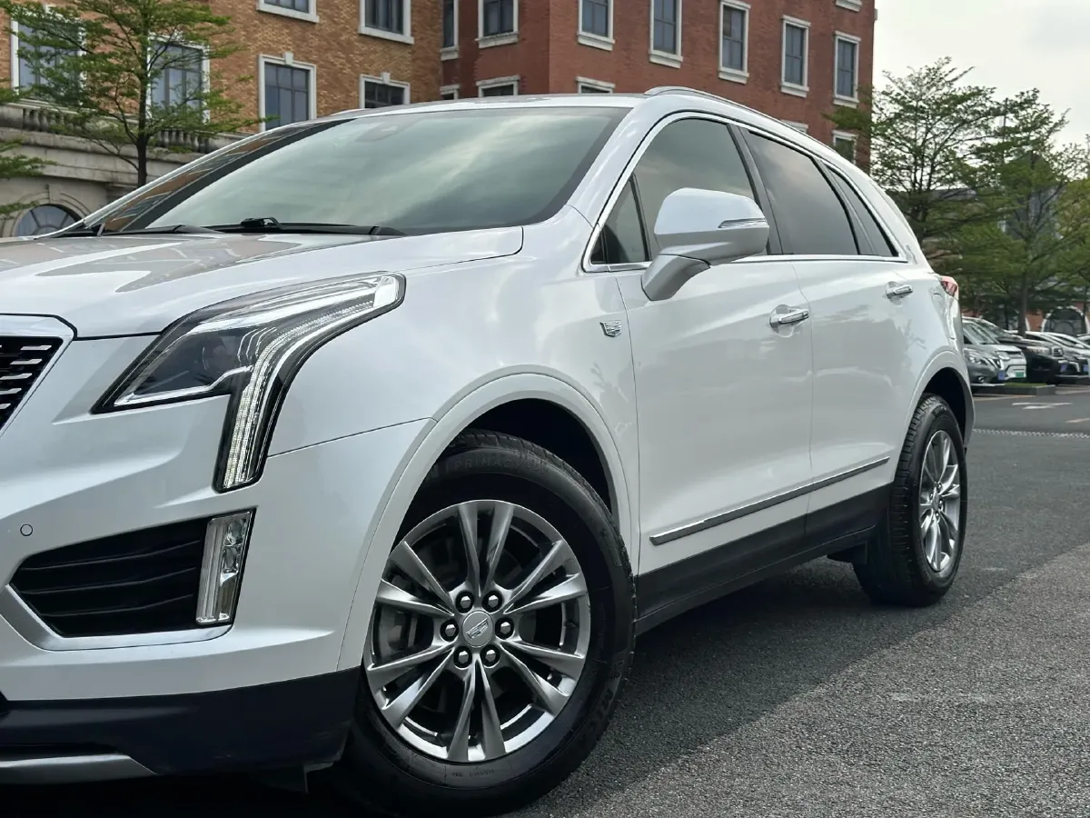 2020 Cadillac XT5 2.0T 241HP L4 9AT,autocango,china used car exporter,china ev exporter,chinese used car exporter,chinese used ev exporter