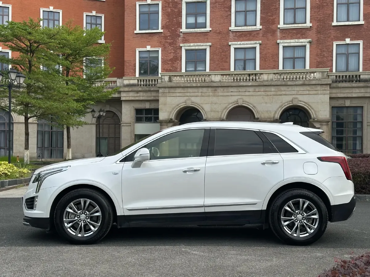2020 Cadillac XT5 2.0T 241HP L4 9AT,autocango,china used car exporter,china ev exporter,chinese used car exporter,chinese used ev exporter