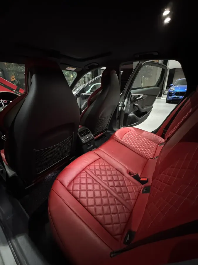 2020 Audi S4 3.0T 354HP V6 8AT,autocango,china used car exporter,china ev exporter,chinese used car exporter,chinese used ev exporter