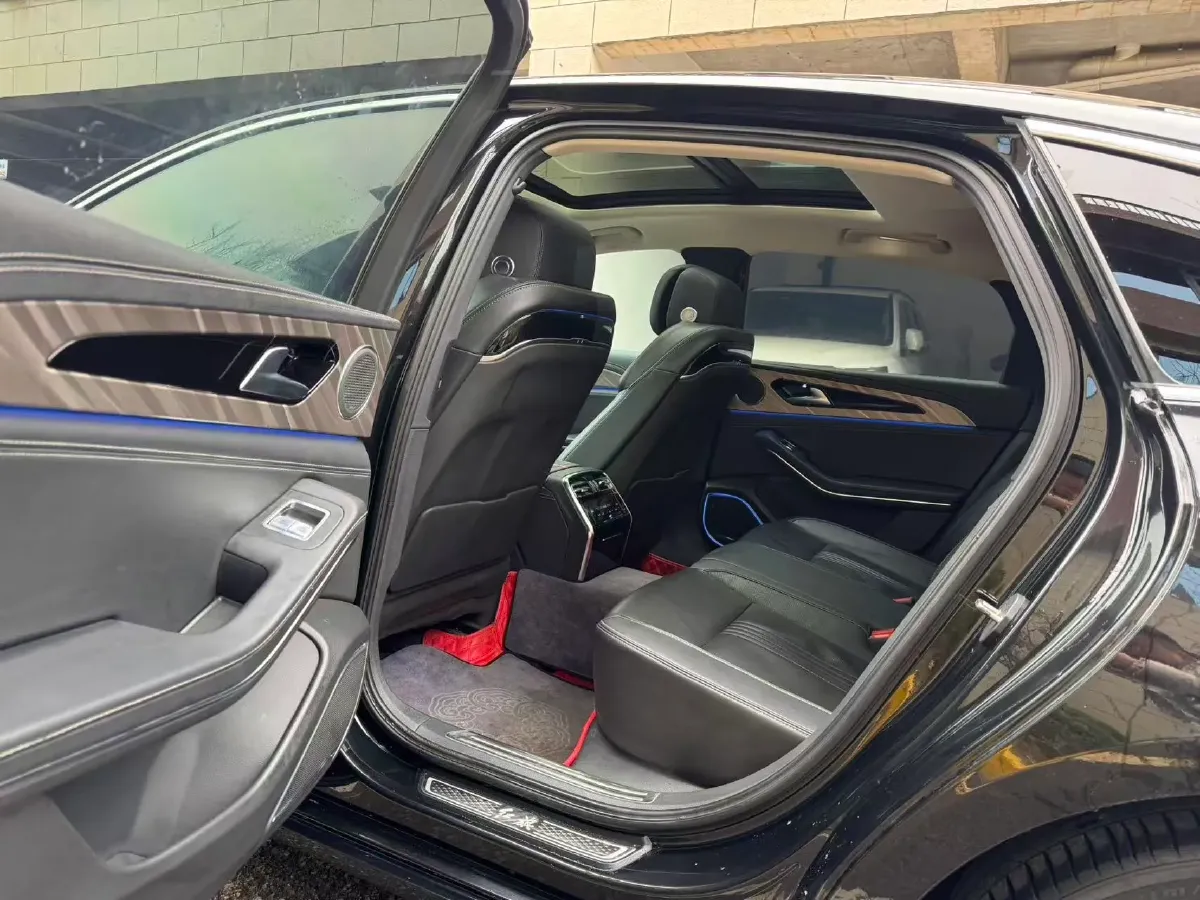 2020 HongQi H9 2.0T 252HP L4 7DCT,autocango,china used car exporter,china ev exporter,chinese used car exporter,chinese used ev exporter