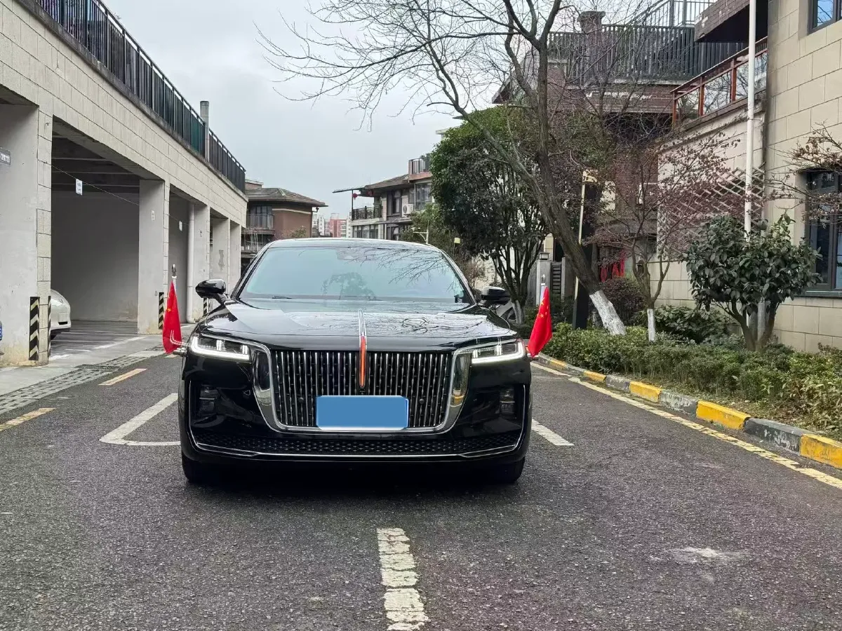 2020 HongQi H9 2.0T 252HP L4 7DCT,autocango,china used car exporter,china ev exporter,chinese used car exporter,chinese used ev exporter