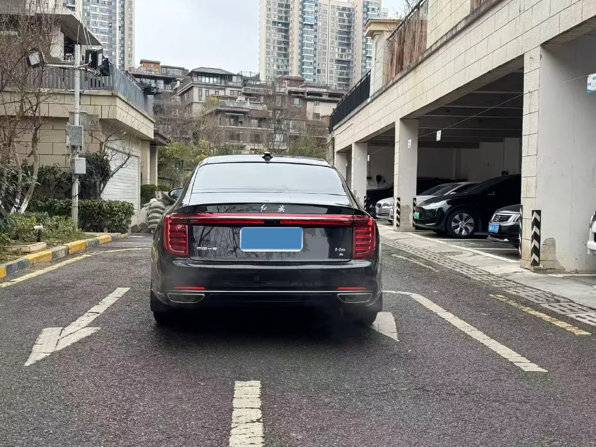 2020 HongQi H9 2.0T 252HP L4 7DCT,autocango,china used car exporter,china ev exporter,chinese used car exporter,chinese used ev exporter