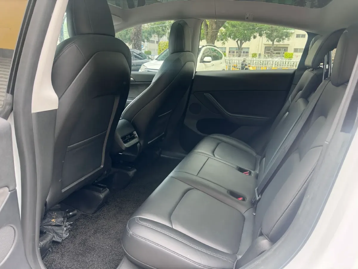 2022 Tesla Model Y BEV 60KWH,autocango,china used car exporter,china ev exporter,chinese used car exporter,chinese used ev exporter