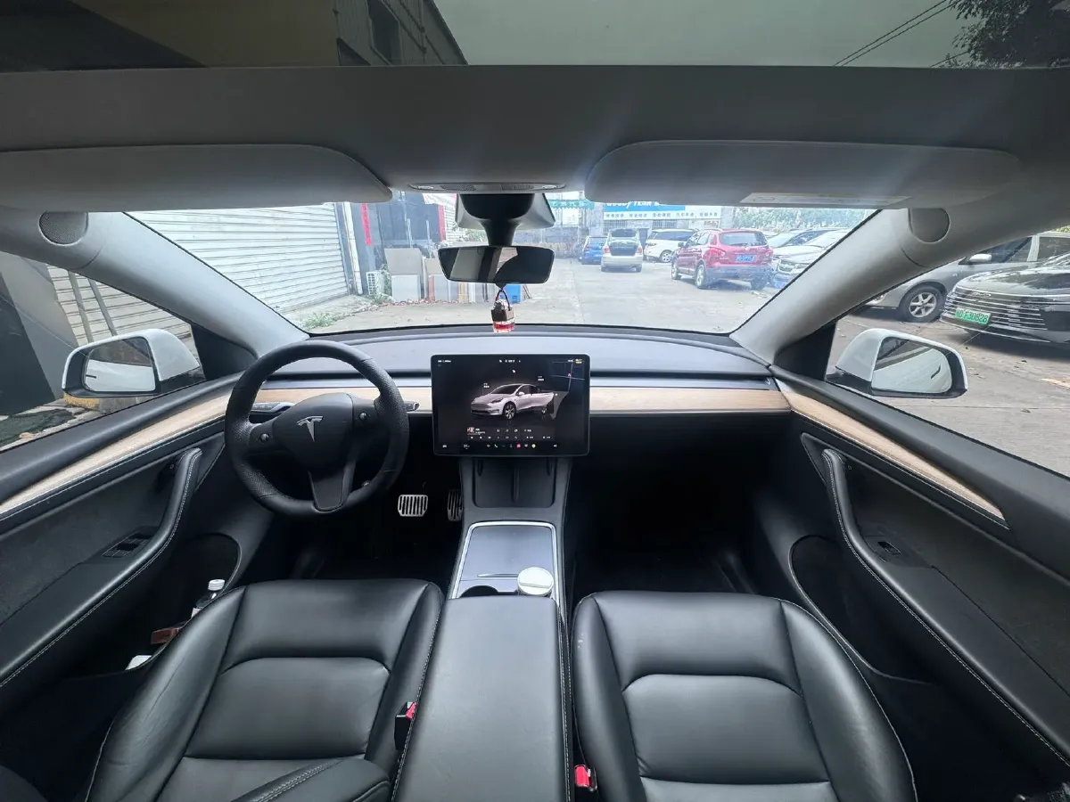 2022 Tesla Model Y BEV 60KWH,autocango,china used car exporter,china ev exporter,chinese used car exporter,chinese used ev exporter
