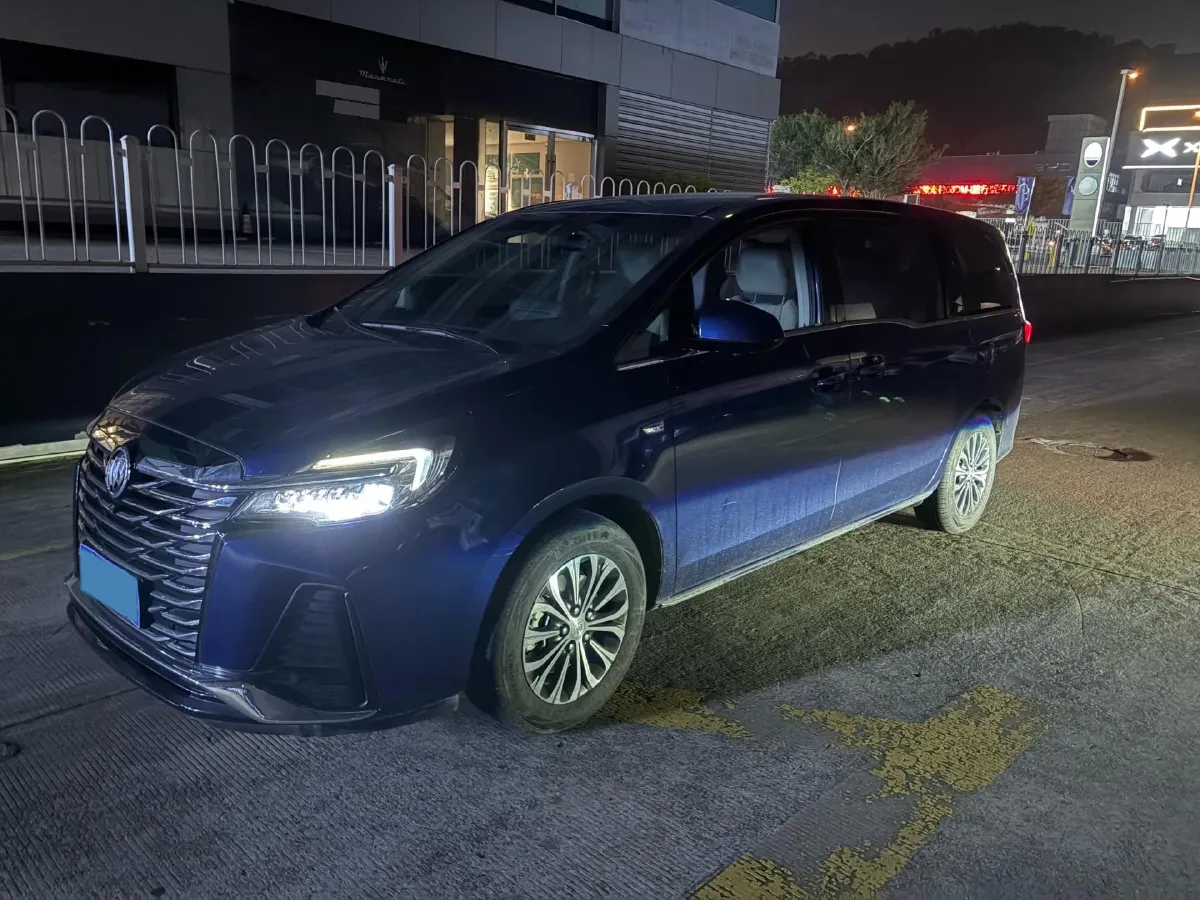 2023 Buick GL8 2.0T 237HP L4 9AT,autocango,china used car exporter,china ev exporter,chinese used car exporter,chinese used ev exporter