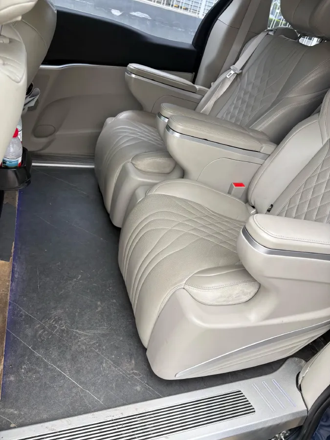 2023 Buick GL8 2.0T 237HP L4 9AT,autocango,china used car exporter,china ev exporter,chinese used car exporter,chinese used ev exporter