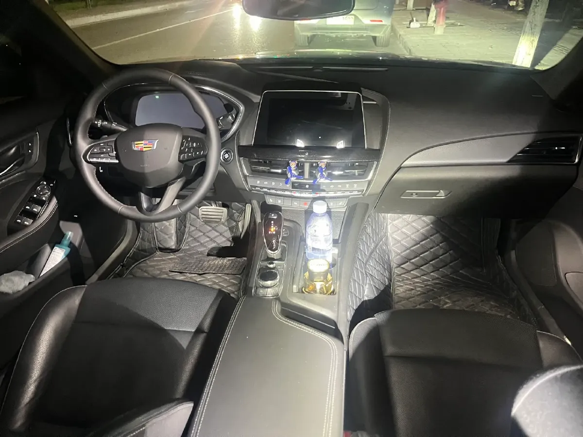 2023 Cadillac CT5 2.0T 237HP L4 10AT,autocango,china used car exporter,china ev exporter,chinese used car exporter,chinese used ev exporter