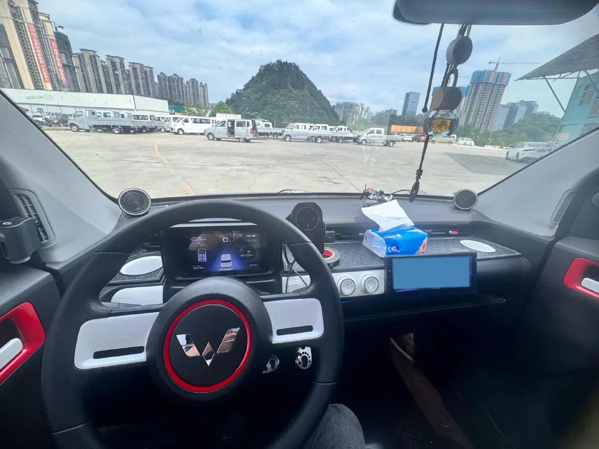 2022 WuLing HongGuang MINI EV BEV 26.5KWH,autocango,china used car exporter,china ev exporter,chinese used car exporter,chinese used ev exporter