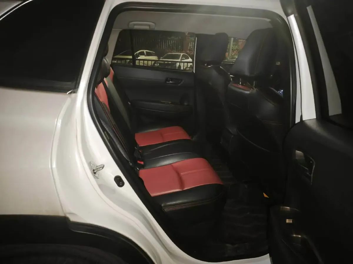 2023 Toyota Corolla Cross 2.0L 152HP L4 E-CVT Hybrid,autocango,china used car exporter,china ev exporter,chinese used car exporter,chinese used ev exporter