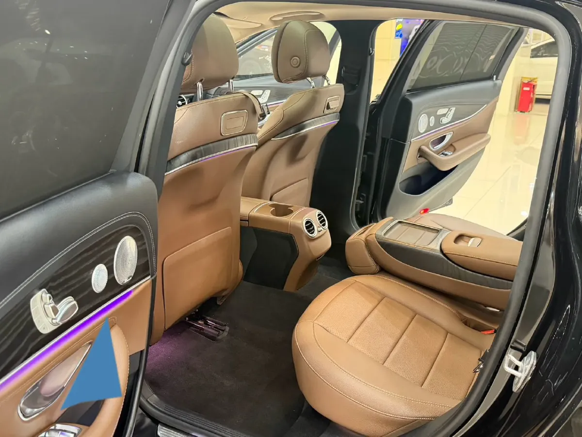 2020 Mercedes-Benz E Class 2.0T 258HP L4 9AT,autocango,china used car exporter,china ev exporter,chinese used car exporter,chinese used ev exporter