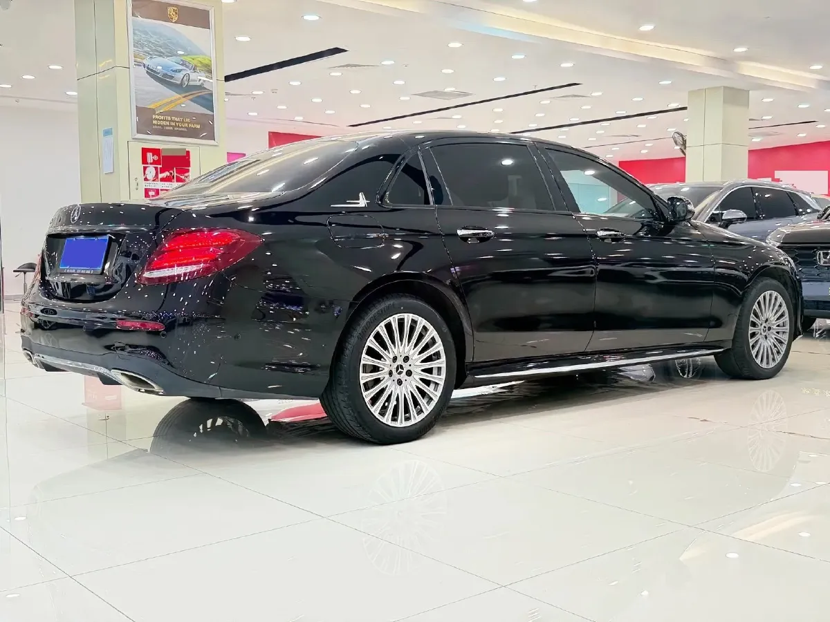 2020 Mercedes-Benz E Class 2.0T 258HP L4 9AT,autocango,china used car exporter,china ev exporter,chinese used car exporter,chinese used ev exporter