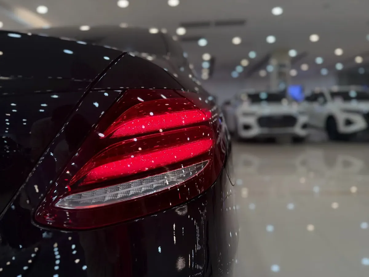 2020 Mercedes-Benz E Class 2.0T 258HP L4 9AT,autocango,china used car exporter,china ev exporter,chinese used car exporter,chinese used ev exporter