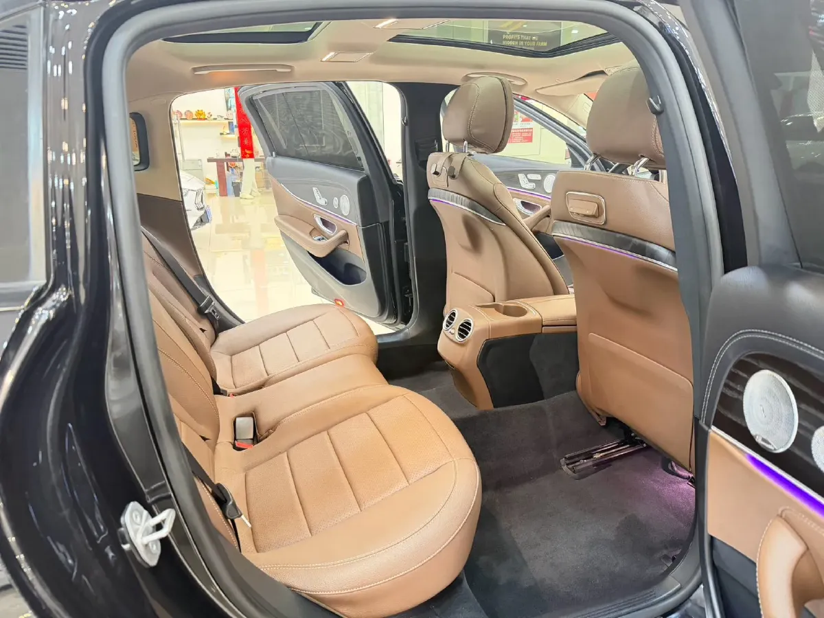 2020 Mercedes-Benz E Class 2.0T 258HP L4 9AT,autocango,china used car exporter,china ev exporter,chinese used car exporter,chinese used ev exporter