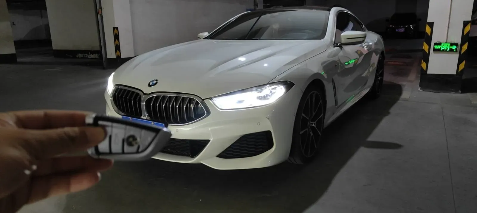 2019 BMW 8 Series 3.0T 340HP L6 8AT,autocango,china used car exporter,china ev exporter,chinese used car exporter,chinese used ev exporter