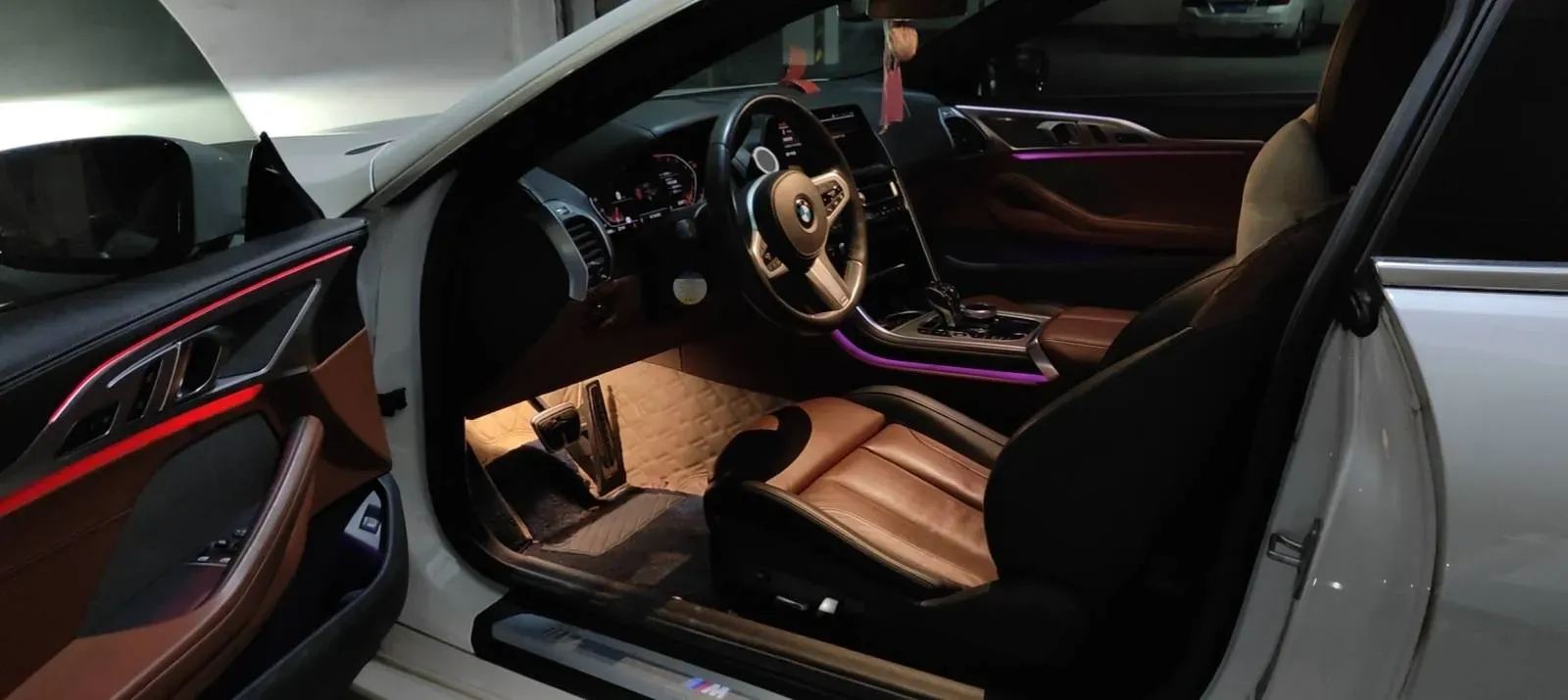 2019 BMW 8 Series 3.0T 340HP L6 8AT,autocango,china used car exporter,china ev exporter,chinese used car exporter,chinese used ev exporter