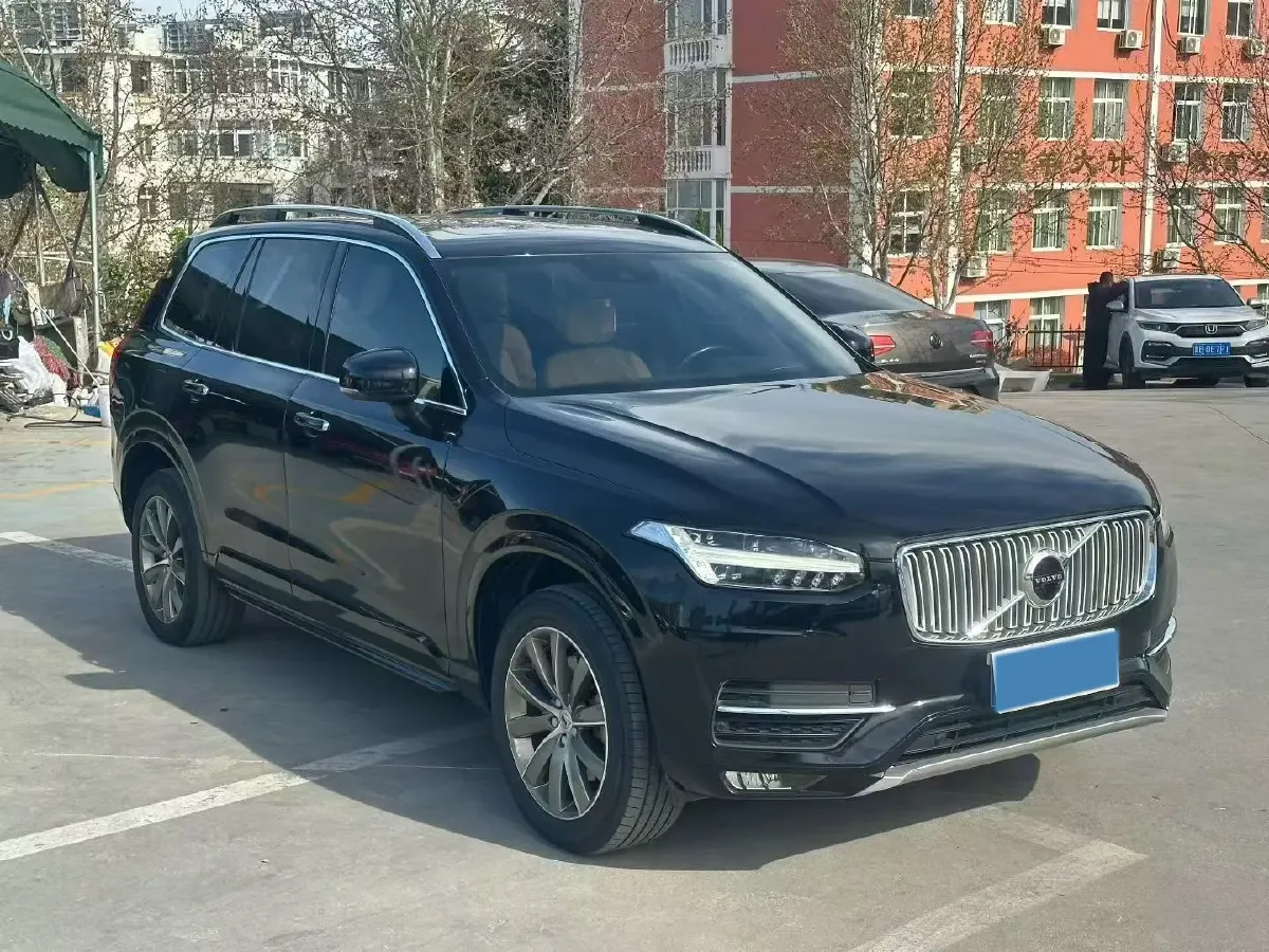 2019 Volvo XC90 2.0T 320HP L4 8AT,autocango,china used car exporter,china ev exporter,chinese used car exporter,chinese used ev exporter