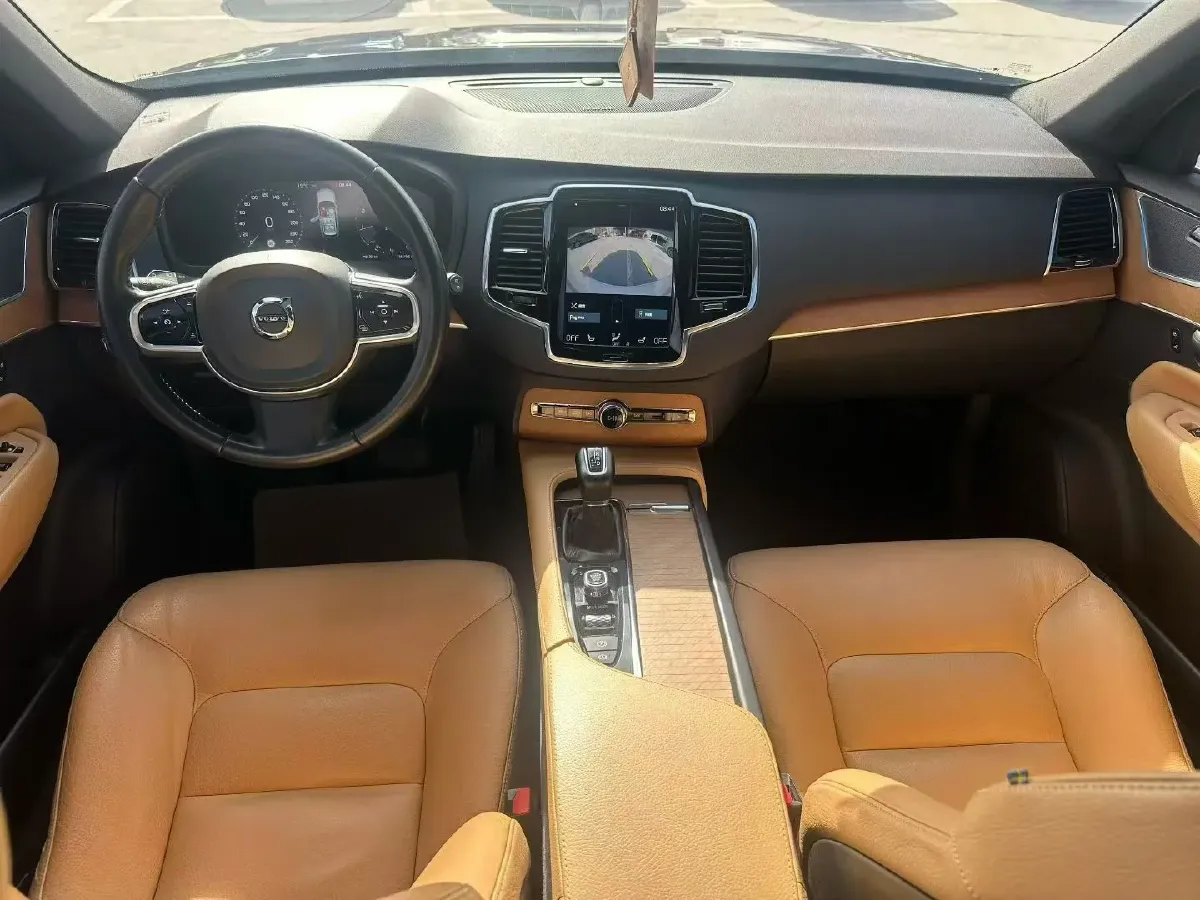 2019 Volvo XC90 2.0T 320HP L4 8AT,autocango,china used car exporter,china ev exporter,chinese used car exporter,chinese used ev exporter