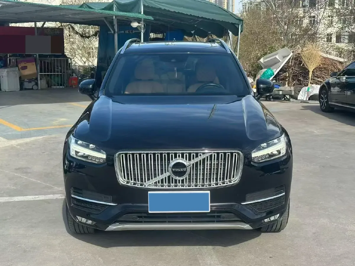 2019 Volvo XC90 2.0T 320HP L4 8AT,autocango,china used car exporter,china ev exporter,chinese used car exporter,chinese used ev exporter
