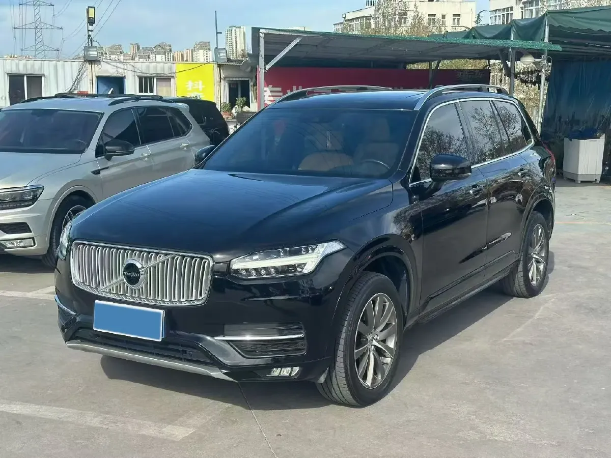 2019 Volvo XC90 2.0T 320HP L4 8AT,autocango,china used car exporter,china ev exporter,chinese used car exporter,chinese used ev exporter