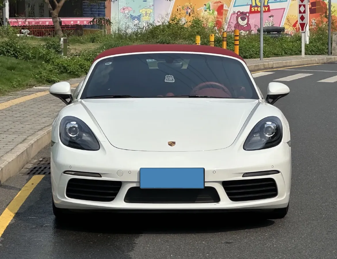 2022 Porsche 718 2.0T 250HP H4 7DCT,autocango,china used car exporter,china ev exporter,chinese used car exporter,chinese used ev exporter