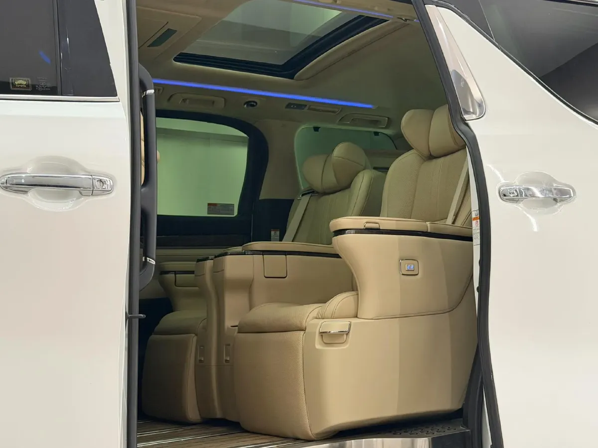 2019 Toyota Vellfire 2.5L 117HP L4 E-CVT Hybrid,autocango,china used car exporter,china ev exporter,chinese used car exporter,chinese used ev exporter