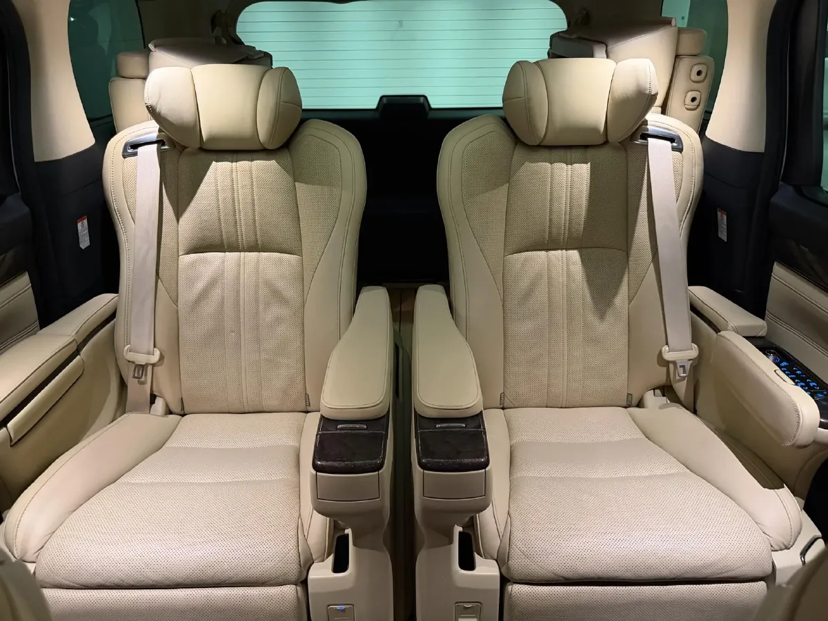 2019 Toyota Vellfire 2.5L 117HP L4 E-CVT Hybrid,autocango,china used car exporter,china ev exporter,chinese used car exporter,chinese used ev exporter