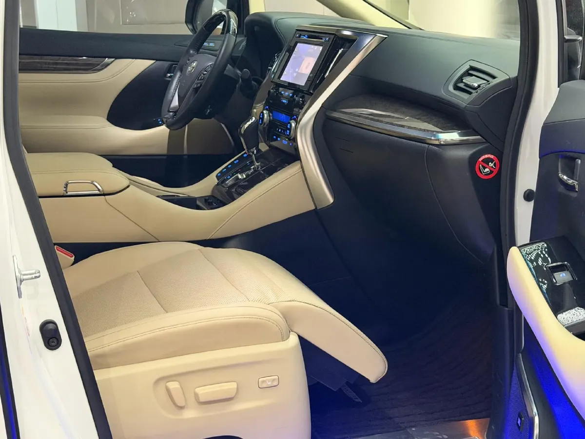 2019 Toyota Vellfire 2.5L 117HP L4 E-CVT Hybrid,autocango,china used car exporter,china ev exporter,chinese used car exporter,chinese used ev exporter