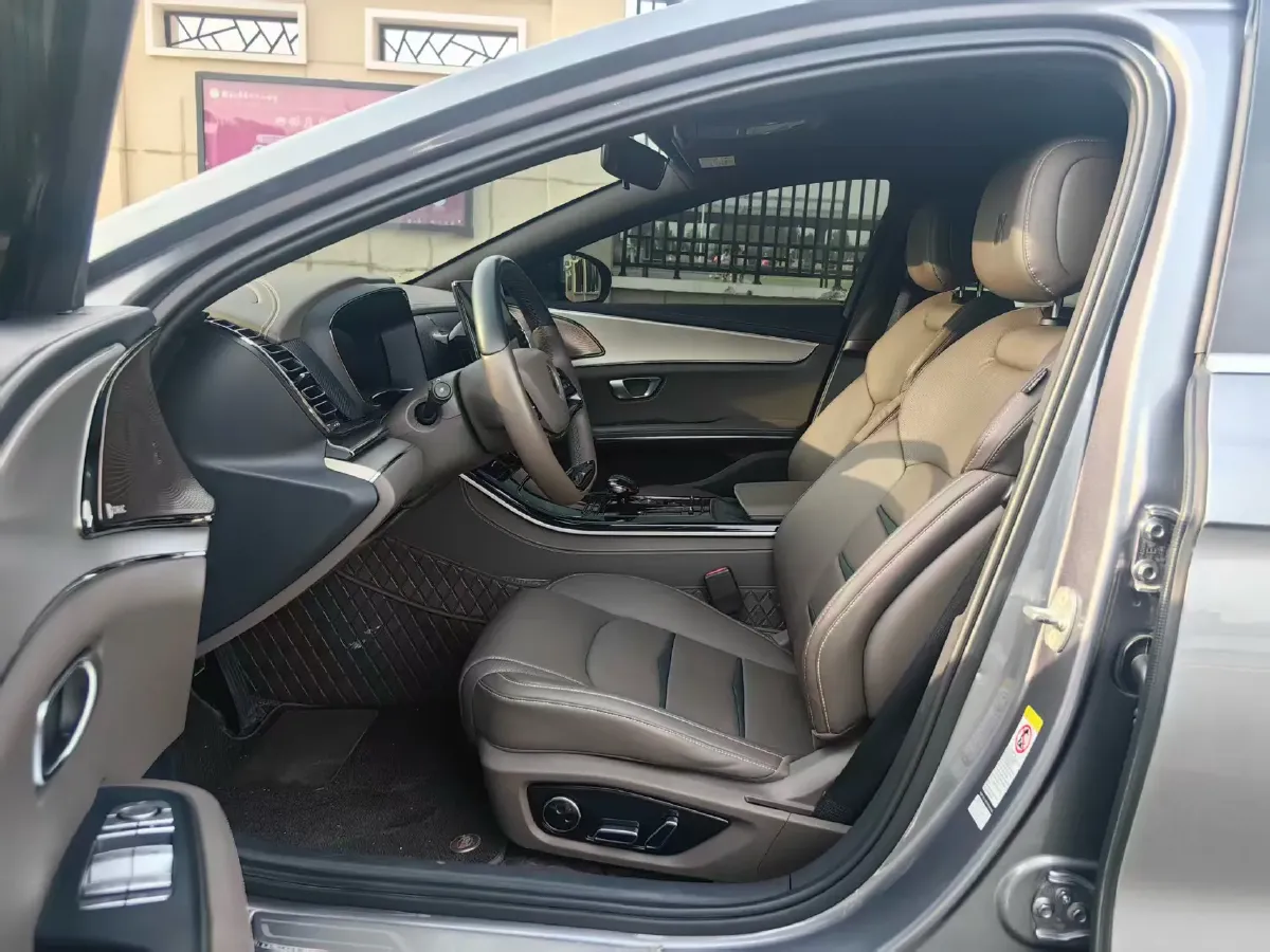 2020 WEY VV7 2.0T 227HP L4 7DCT PHEV,autocango,china used car exporter,china ev exporter,chinese used car exporter,chinese used ev exporter