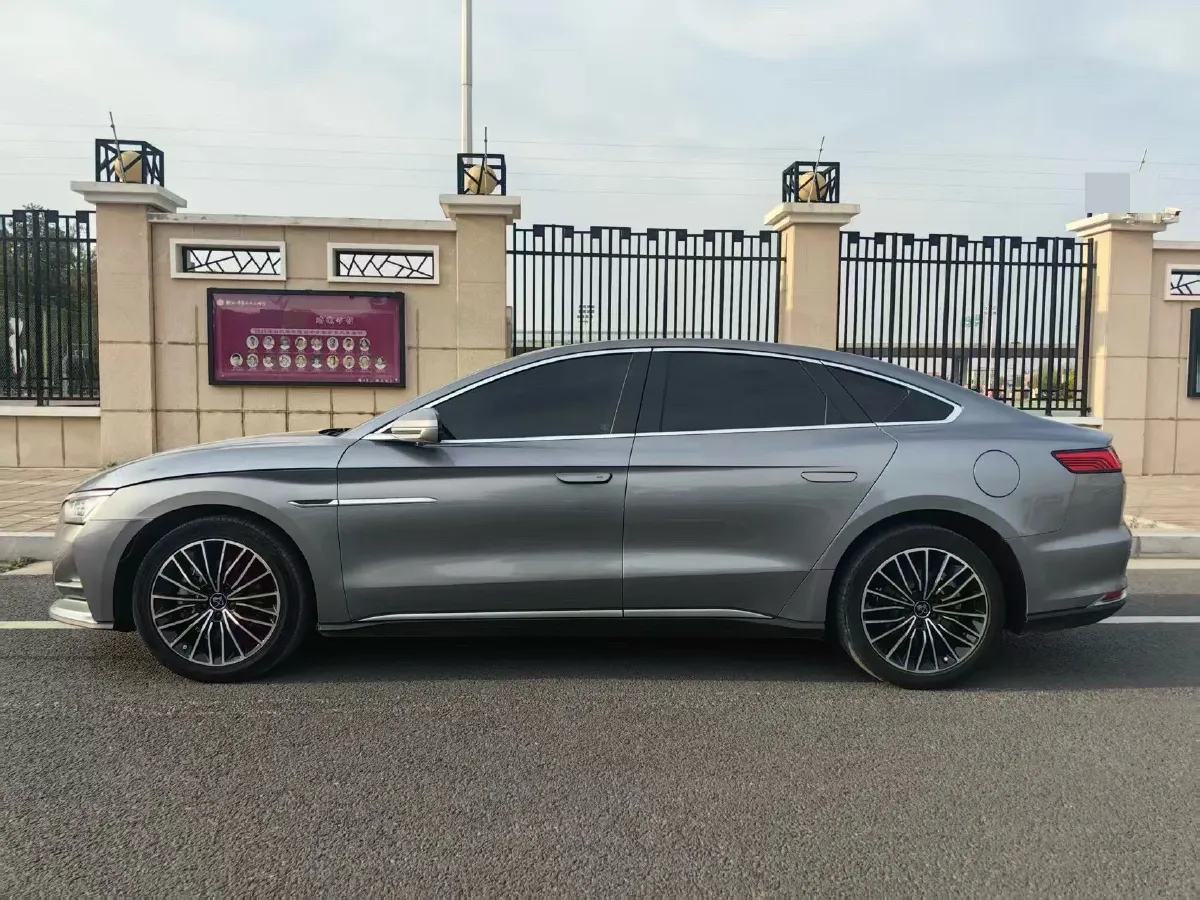 2020 WEY VV7 2.0T 227HP L4 7DCT PHEV,autocango,china used car exporter,china ev exporter,chinese used car exporter,chinese used ev exporter