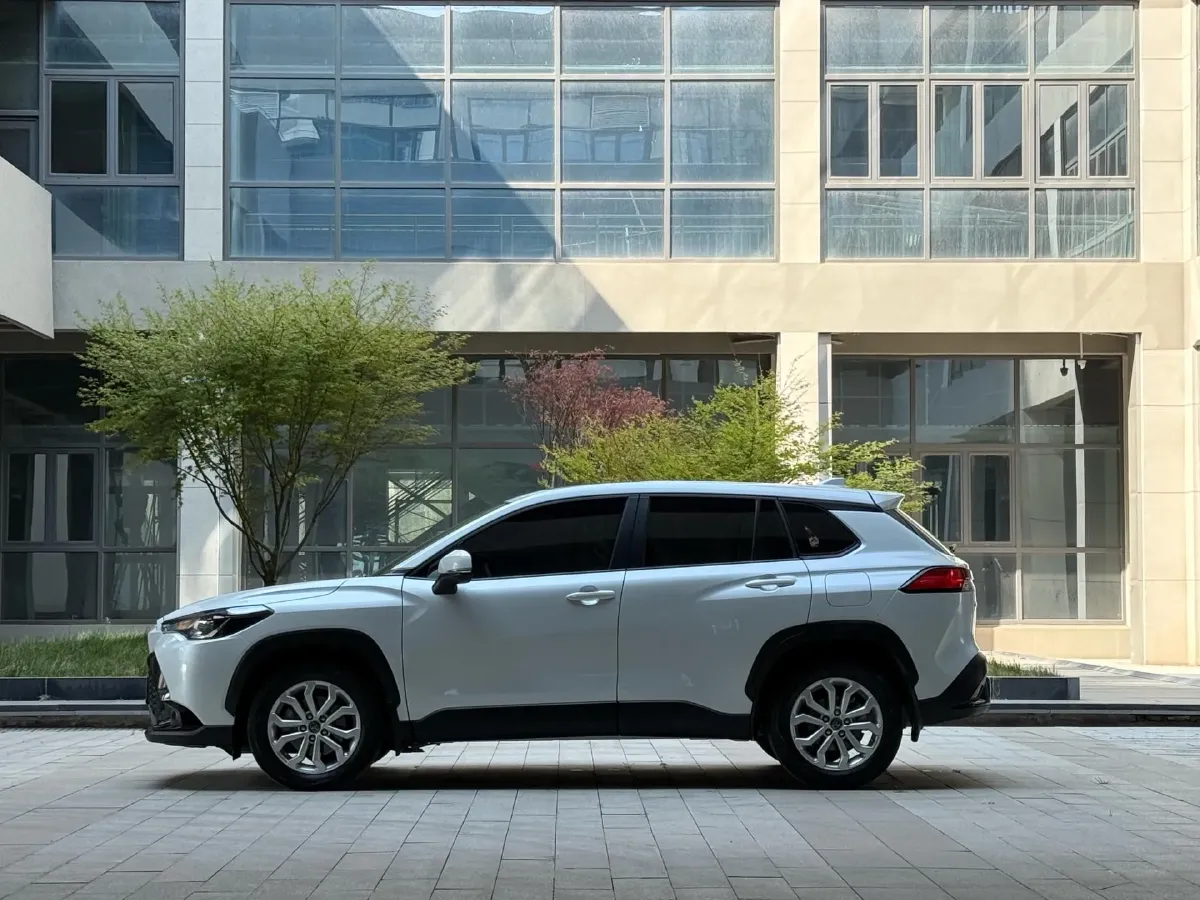 2023 Toyota Frontlander 2.0L 171HP L4 CVT,autocango,china used car exporter,china ev exporter,chinese used car exporter,chinese used ev exporter