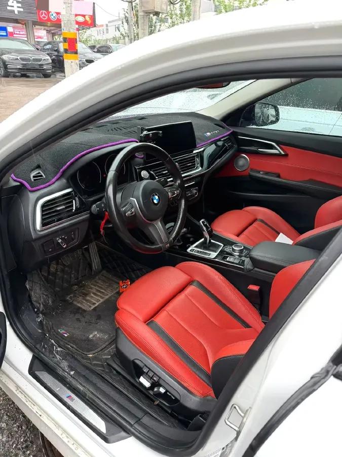 2022 BMW 1 Series 2.0T 192HP L4 7DCT,autocango,china used car exporter,china ev exporter,chinese used car exporter,chinese used ev exporter