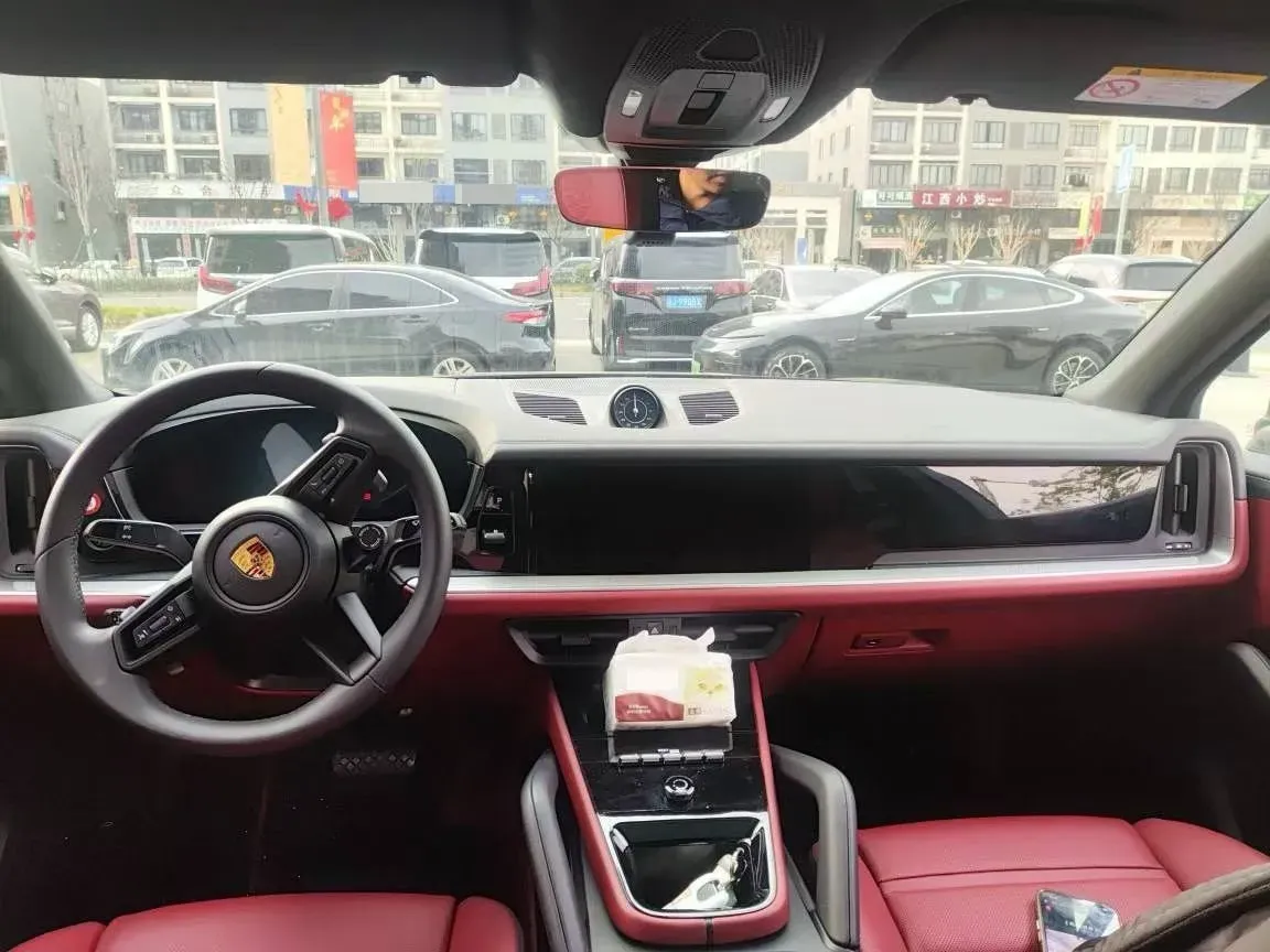 2025 Porsche Cayenne 3.0T 354HP V6 8AT,autocango,china used car exporter,china ev exporter,chinese used car exporter,chinese used ev exporter