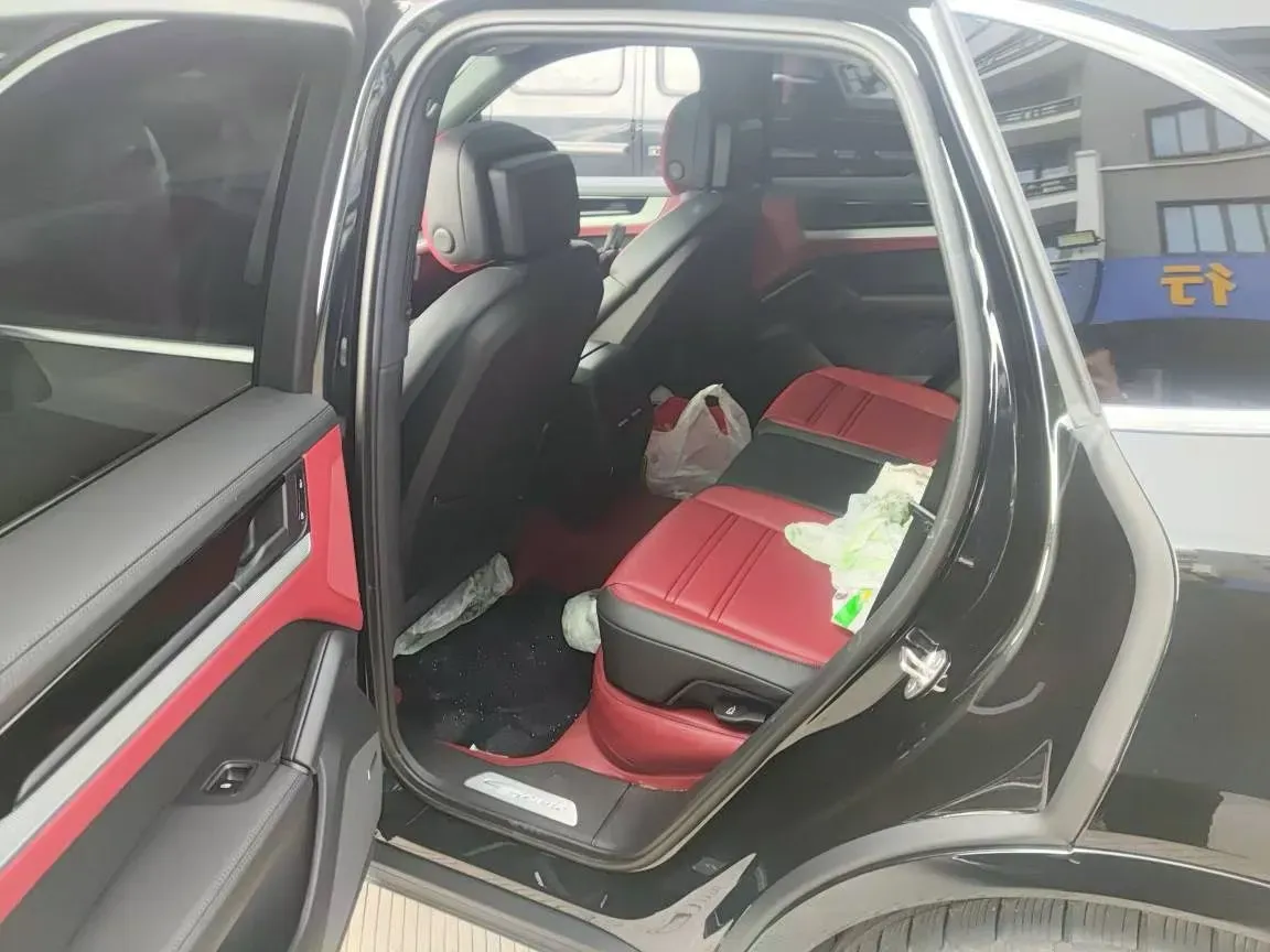 2025 Porsche Cayenne 3.0T 354HP V6 8AT,autocango,china used car exporter,china ev exporter,chinese used car exporter,chinese used ev exporter